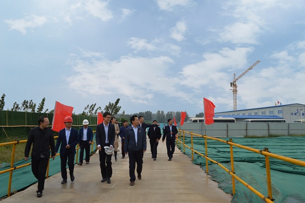 金水区党委书记陈雄伟视察工地