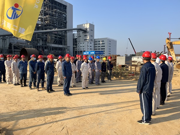 全体员工加入开工仪式 - 已压缩.jpg